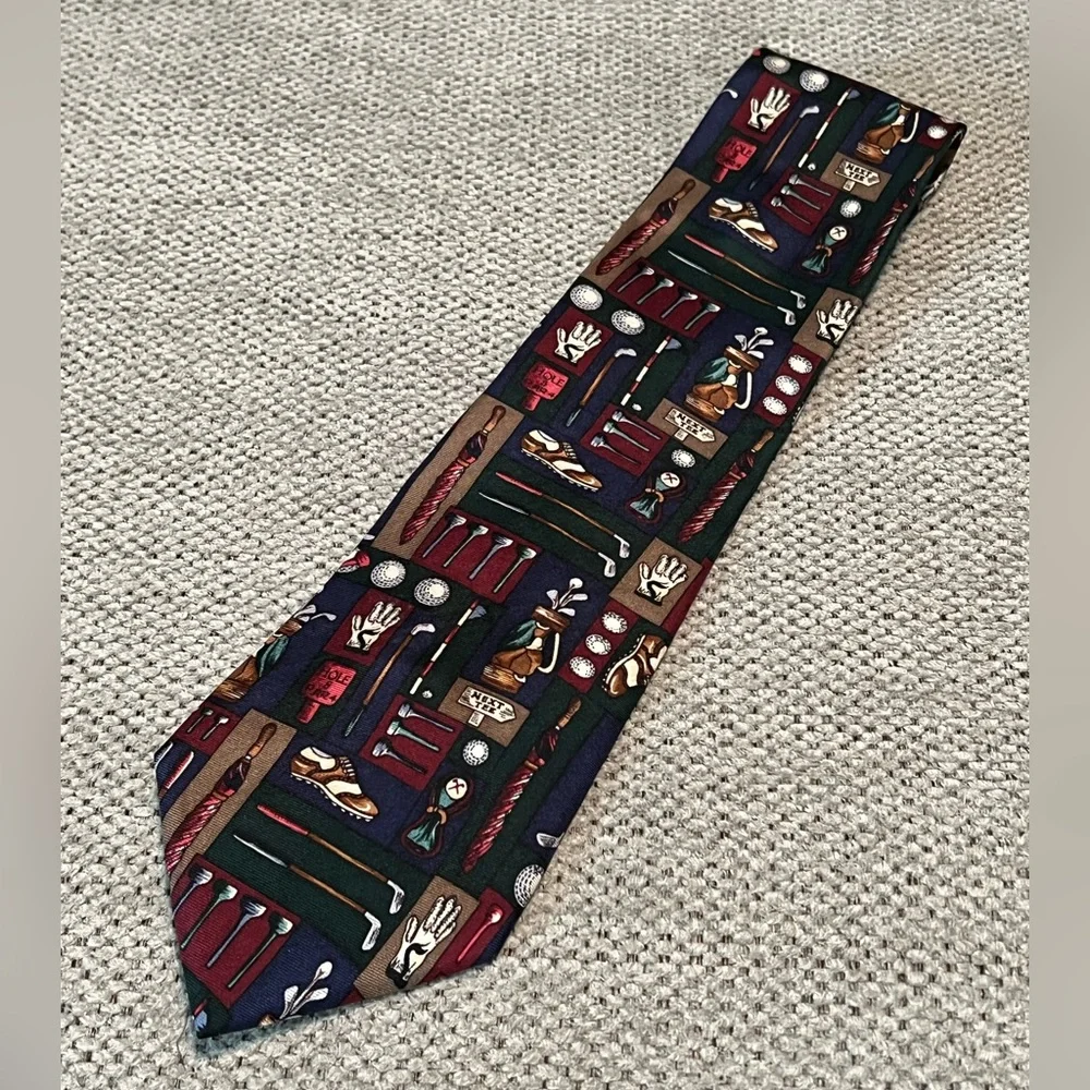 Vintage Alynn Neckwear “Golf Shop” Silk‎ Tie